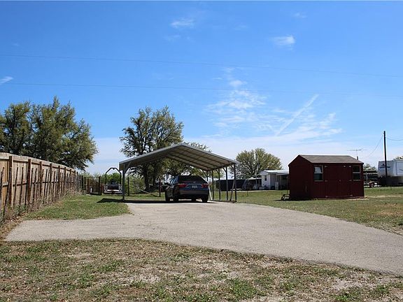 3rd image of 3382 N Fm Road 51