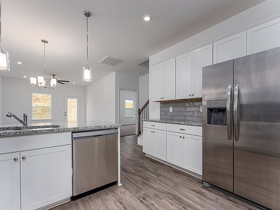 5th image of 1234 Townsend Ave