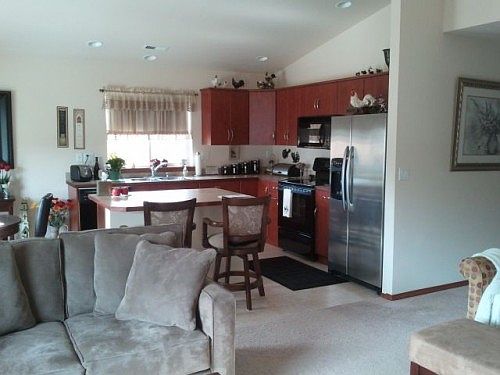 2nd image of 1475 Larkspur Dr