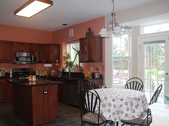 5th image of 1101 Andover Dr