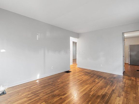 4th image of 1052 E 17th Ave