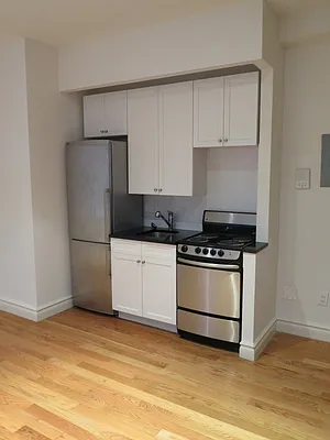 Rented by Bohemia Realty Group | media 35