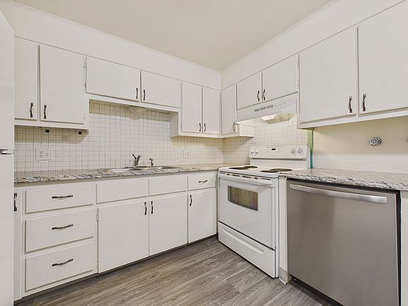 3rd image of 6100 Wadsworth Blvd #Sw-15