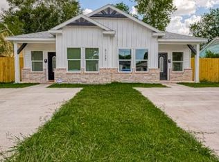 5122 Southwind St, Houston, TX 77033
