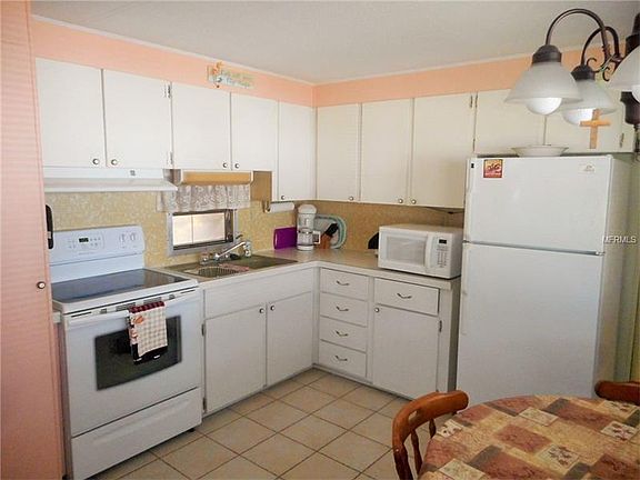 2nd image of 3270 Towhee St