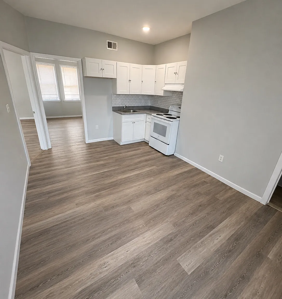 2 bed, $1,800 — Photo 3