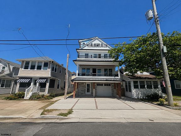 2nd image of 113 N Richards Ave