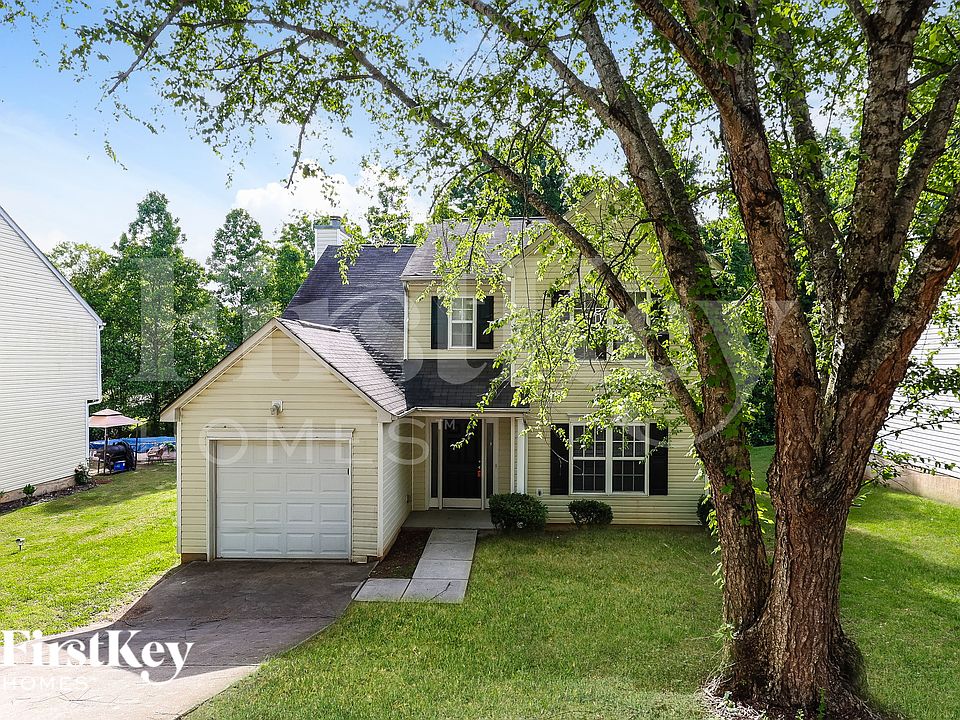 1st image of 906 Grassy Patch Ln