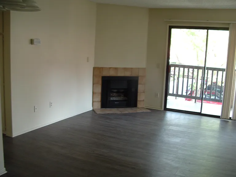 Baywood Apartment Homes — Photo 30