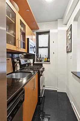 Rented by Nest Seekers International | media 5