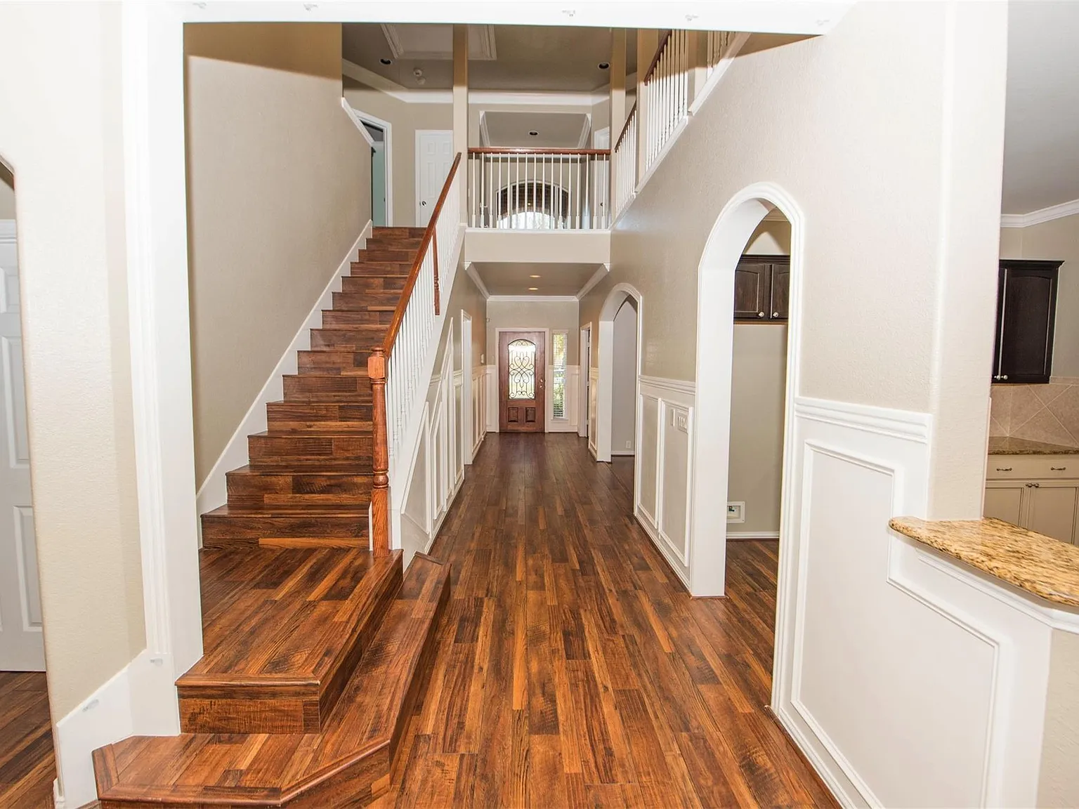 4 bed, 2.5 bath, 2799 sqft, $2,795 — Photo 4