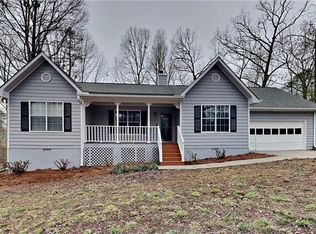 180 Southridge Dr, Mcdonough, GA 30248