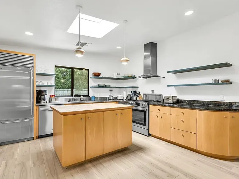 8712 Celery Ct — Photo 7