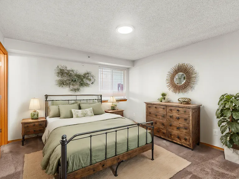 2 Bedroom 1.5 Bath - 1000 SqFt 2 Bedroom 1.5 Bath - 1000 SqFt