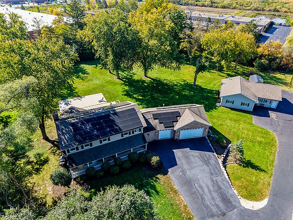 3rd image of 32876 N Atkinson Rd