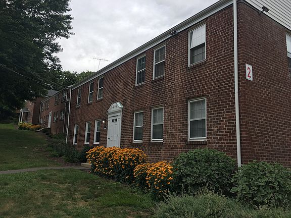 5th image of 25 Clarmore Dr #1B