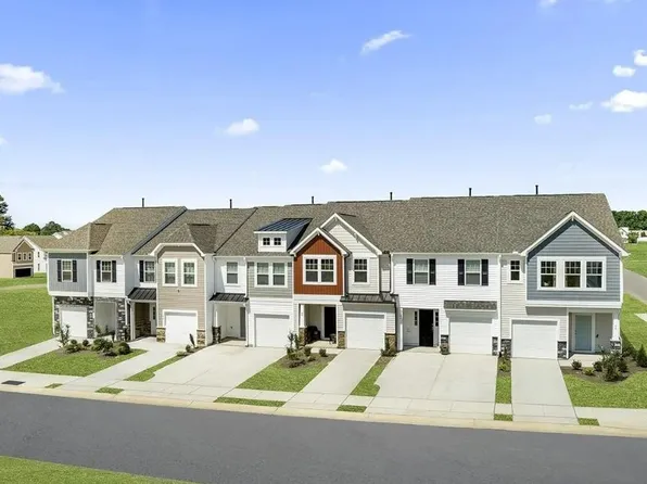 61 Bluebottle St, Angier, NC 27501
