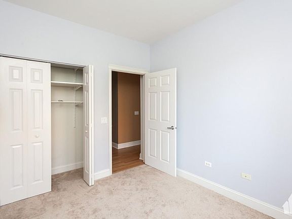 2nd image of 2303 W Saint Paul Ave #2330-201