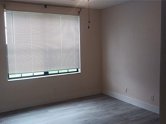 3rd image of 11211 W Atlantic Blvd APT 102