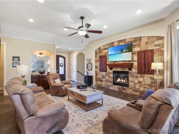 505 Osage River Bridge Rd, Lake Ozark, MO 65049