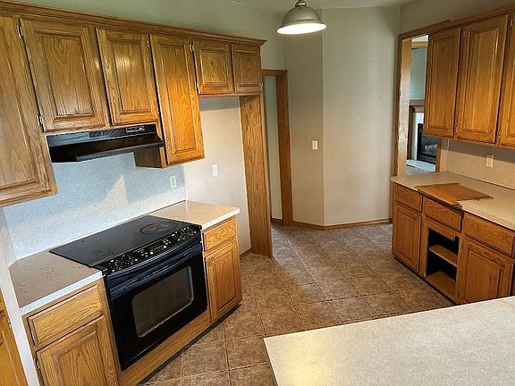 4th image of 2220 Gray Dove Dr