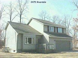 2475 Riverdale Ct, Spring Lake, MI 49456