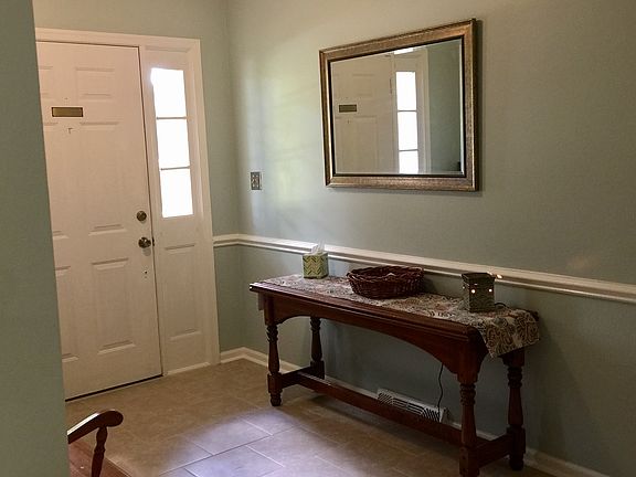 3rd image of 65 Goldfinch Dr