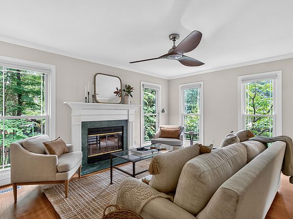 5th image of 204 Langston Mill Ct