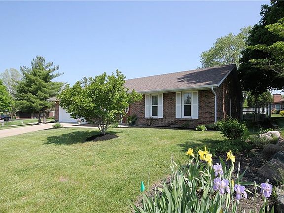 3rd image of 202 Hallie Ct