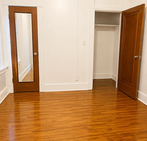 921 Park Ave #6 — Photo 10