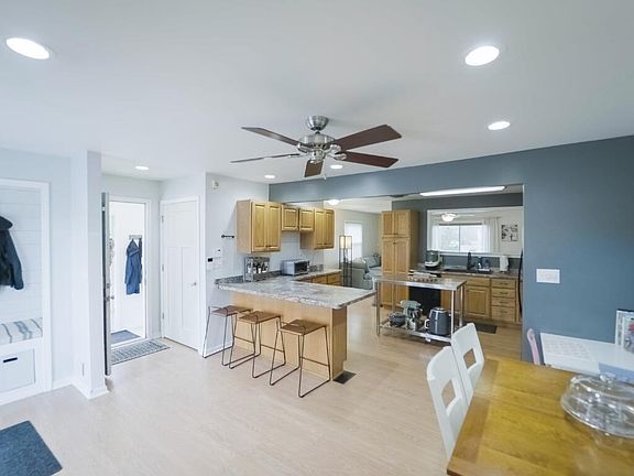 5th image of 8420 Huron River Dr