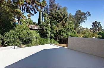 2nd image of 14945 Del Diablo Ln