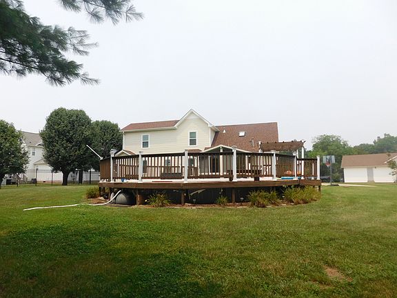 2nd image of 104 Bramshaw Ct