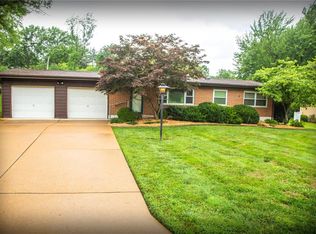 14 Bal Harbour Dr, Saint Louis, MO