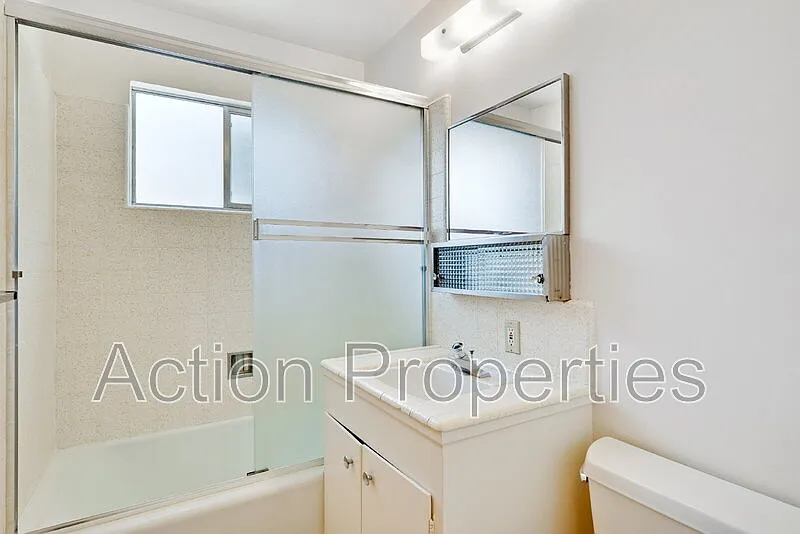 2 bed, 1.0 bath, 750 sqft, $3,095 — Photo 2