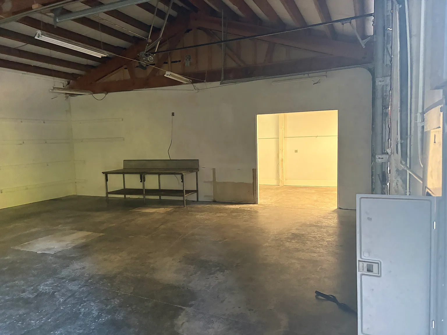 Studio, 1200 sqft, $2,700 — Photo 4