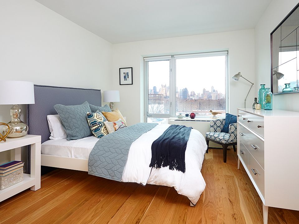 2nd image of 4121 24th St APT 8C