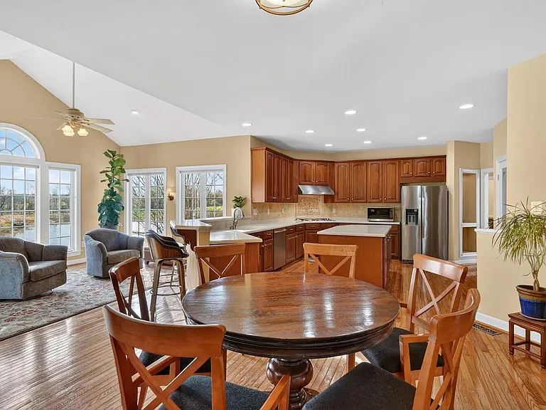 401 Hilton Head Ct — Photo 19