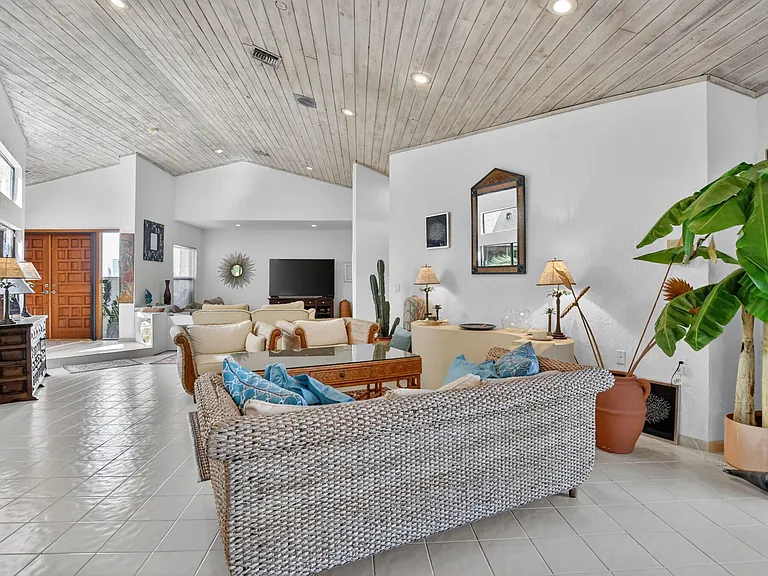 22519 Esplanada Cir W #W — Photo 14