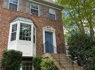 1026 Simsbury Ct, Crofton, MD 21114