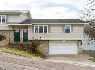 776 Briarwood St, Morgantown, WV 26505