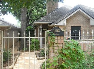 2108 Woodway Dr, Arlington, TX 76017
