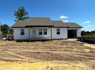 1209 Crestview Dr, Clarkrange, TN 38553