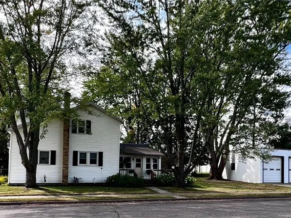 153 East Mckinley Avenue, Fall Creek, WI 54742