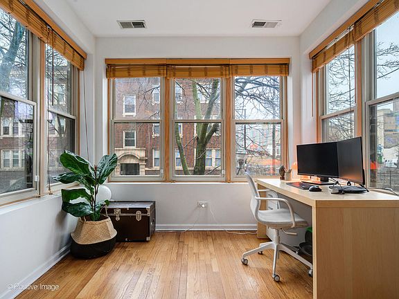 5th image of 1215 W Rosemont Ave APT 1
