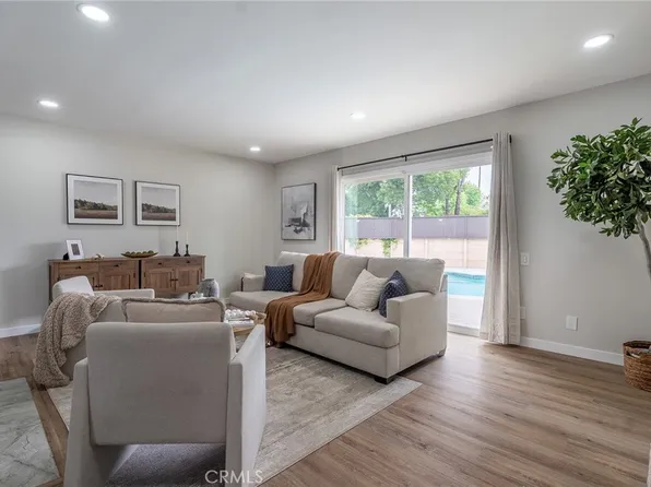 9128 Gerald Ave, North Hills, CA 91343