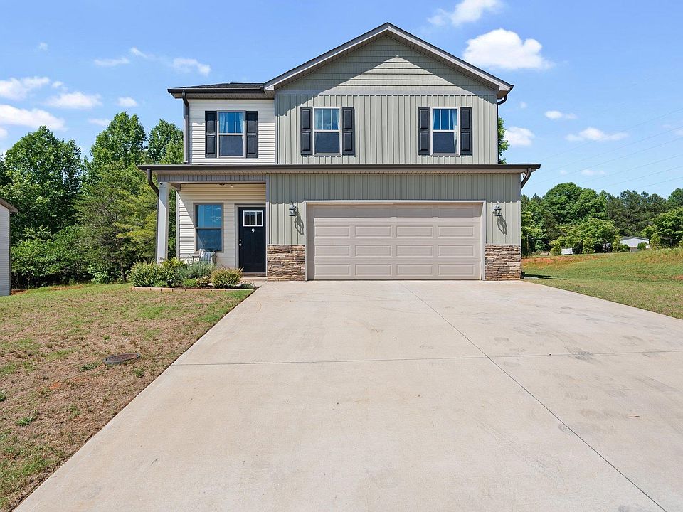 1st image of 9 Boyden Dr