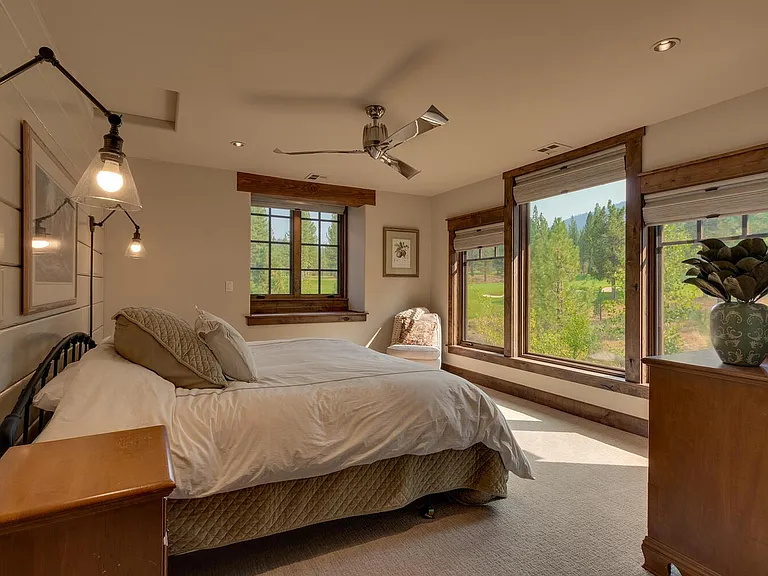 7675 Lahontan Dr — Photo 30