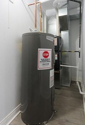 3rd image of 2238 S Kolin Ave #1