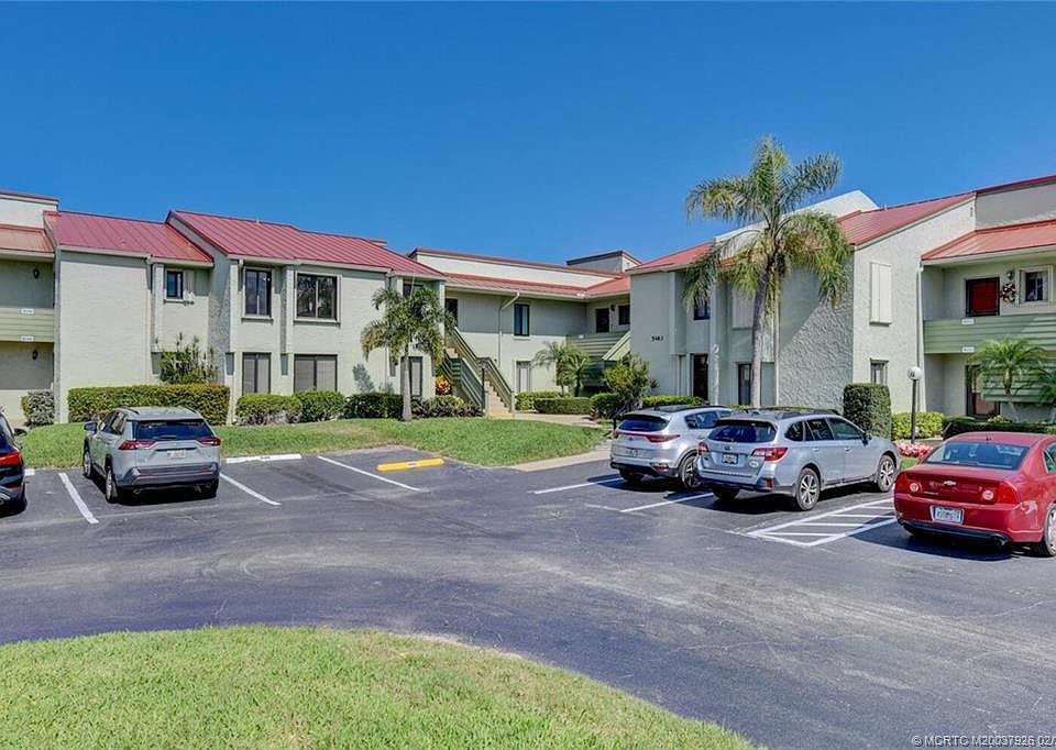 1st image of 5463 SE Miles Grant Rd APT 209